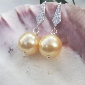 Freshwater Pearl Sterling Silver Dangle Earrings